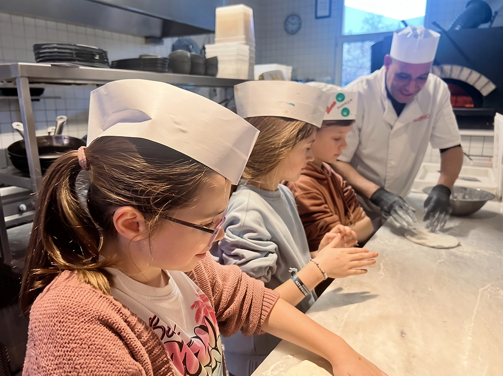 Kinderfeestje in Boechout. Pizza maken bij Cosmo