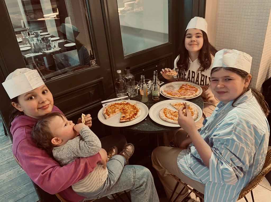 Zelf pizza maken bij Cosmo in Boechout